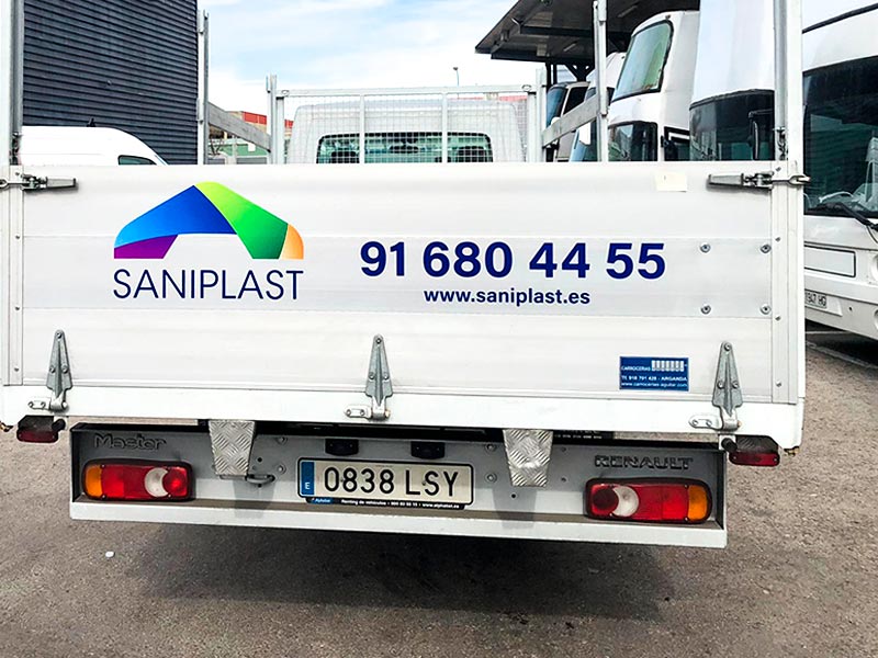 camión de empresa rotulado en Madrid