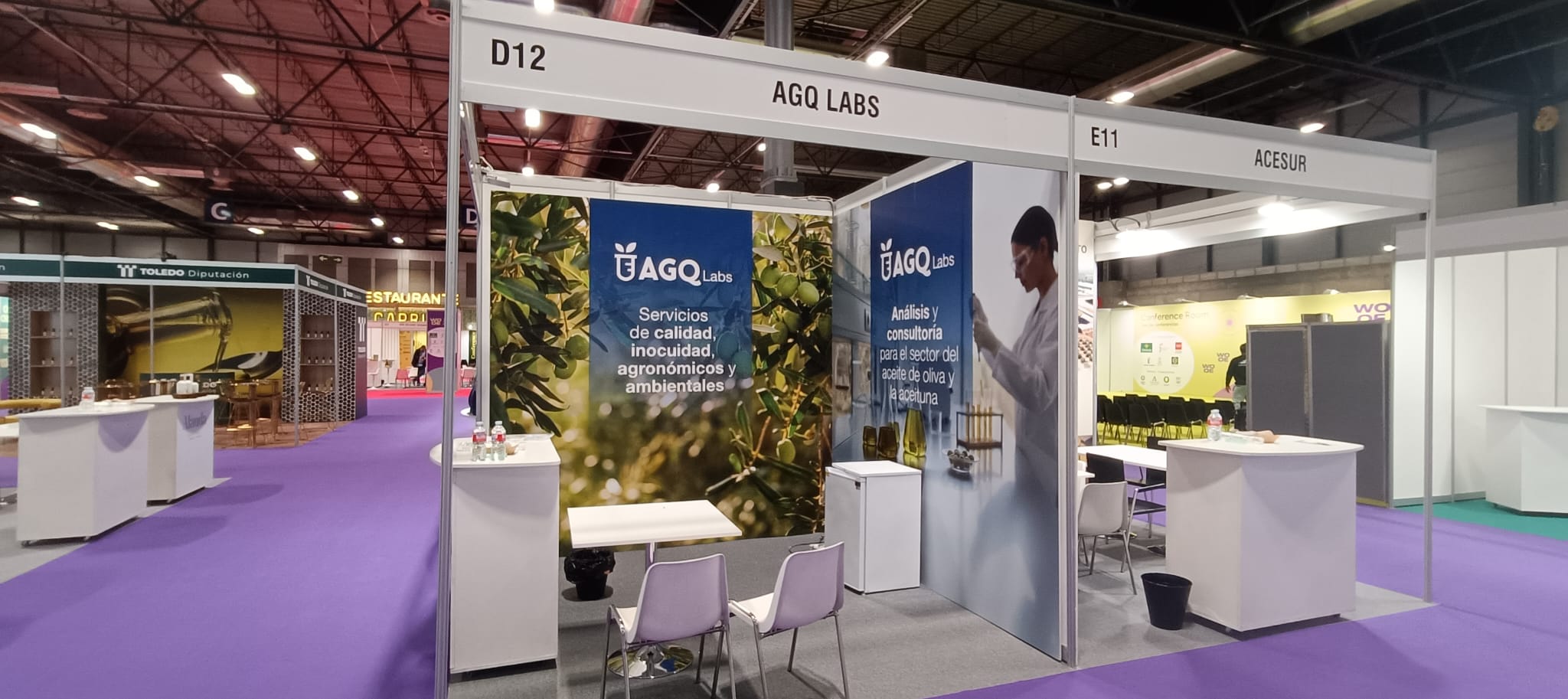 Detalle de los paneles impresos de AGQ Labs.